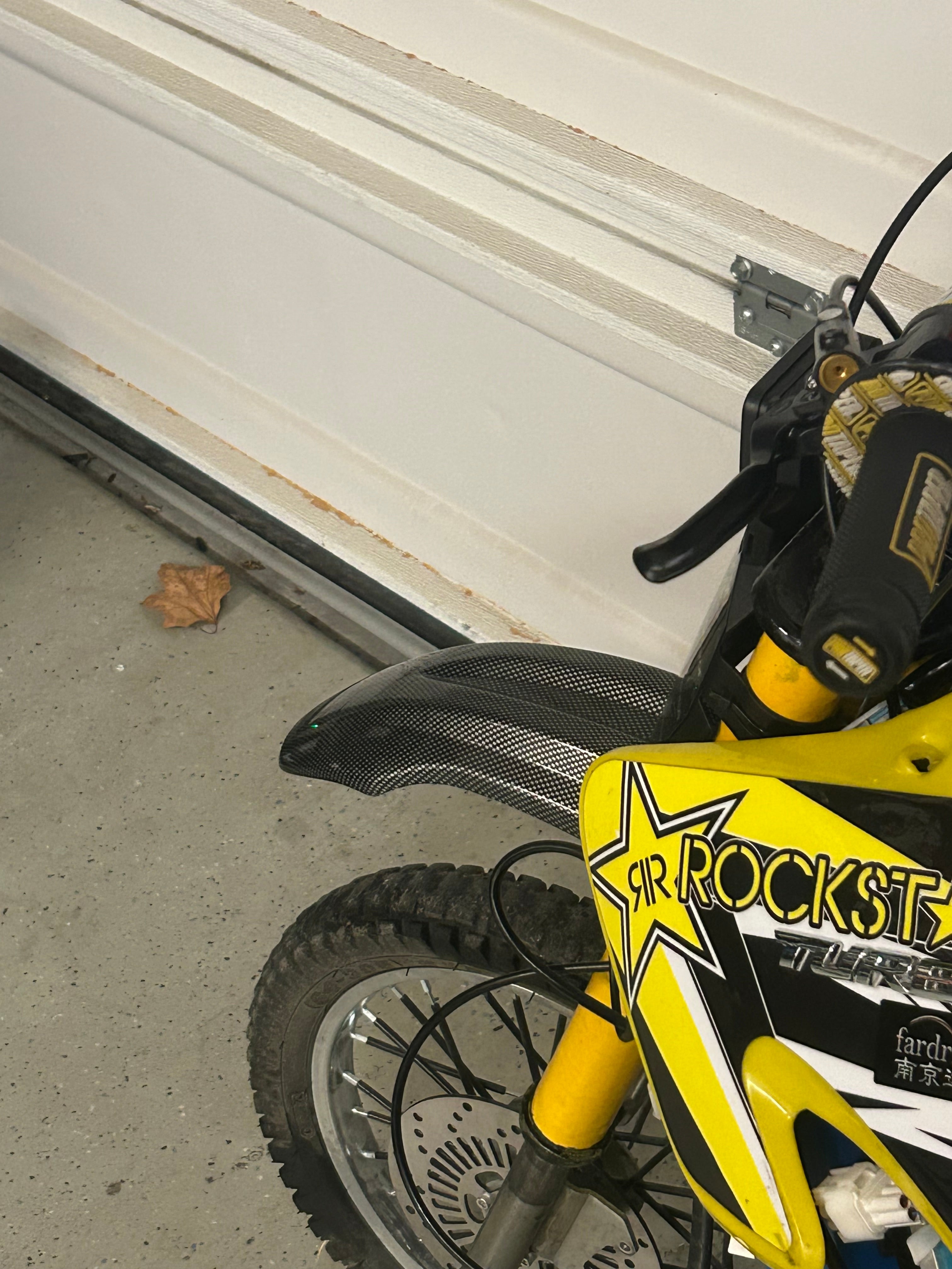 CR50 Front Fender for Razor – Durable, Sleek & Splash-Proof